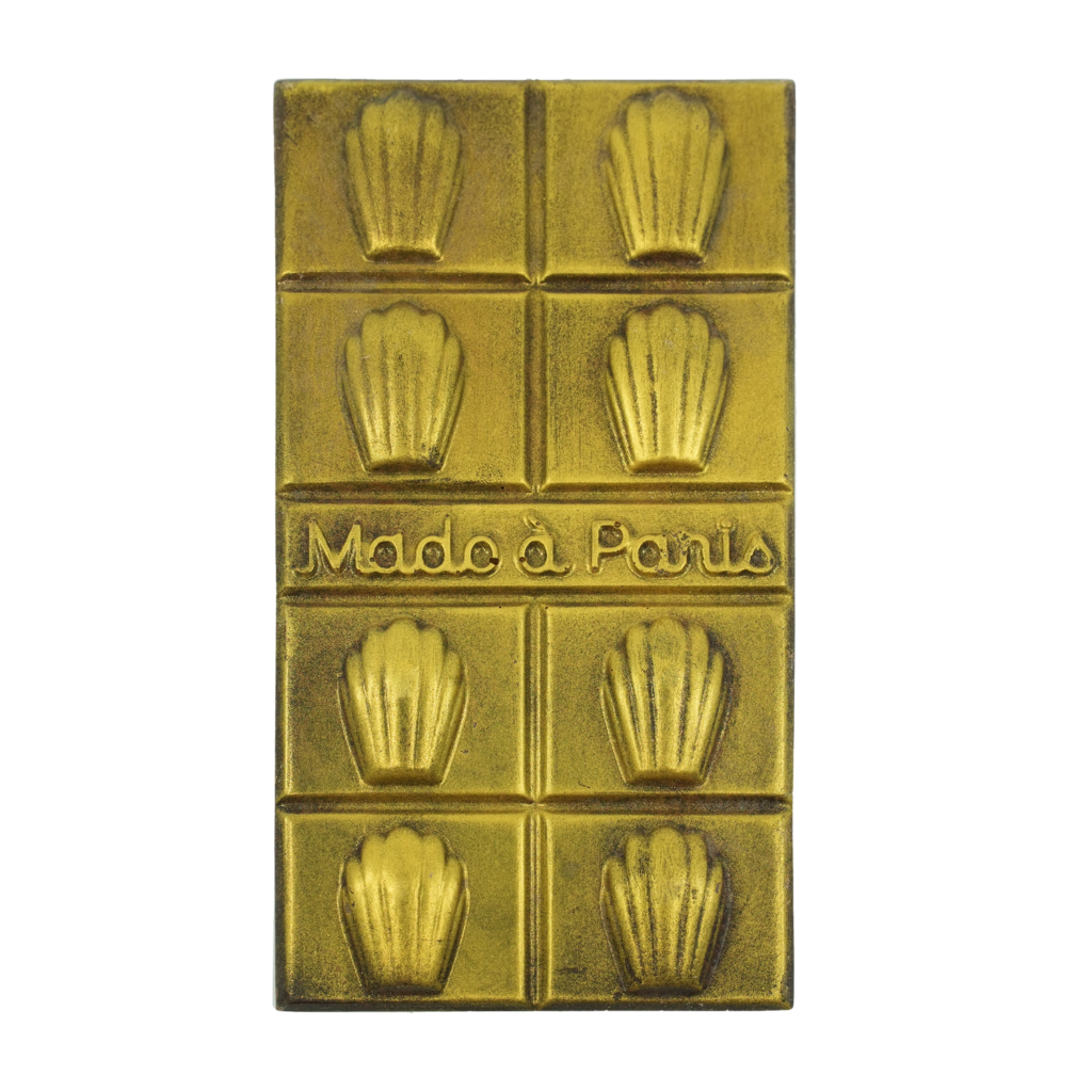 Golden chocolate bar Mado à Paris